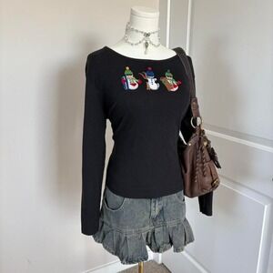 Black snowman embroidered long sleeve top • ✩